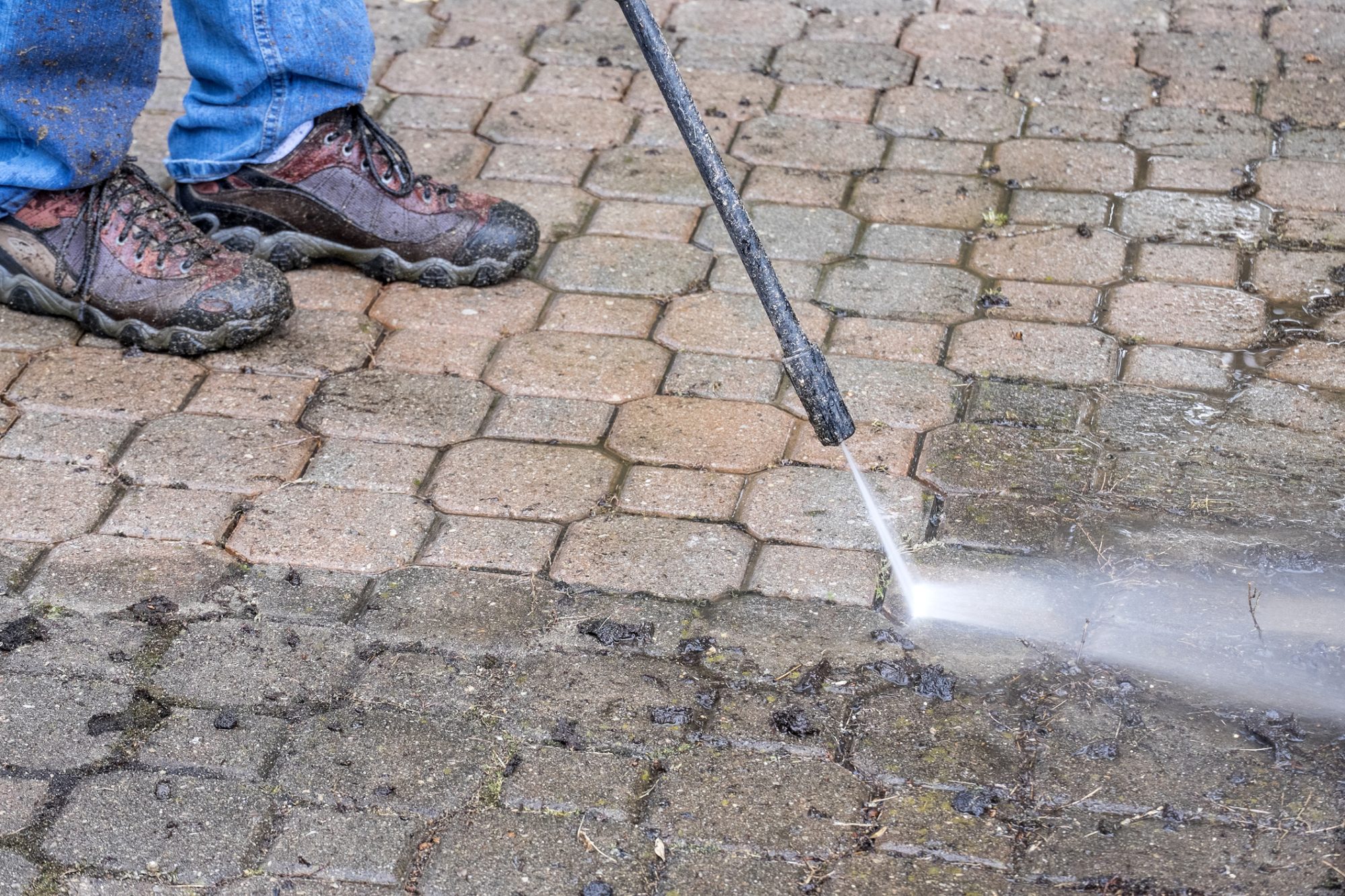 dreamstime_m_42926130 patio pressure wash